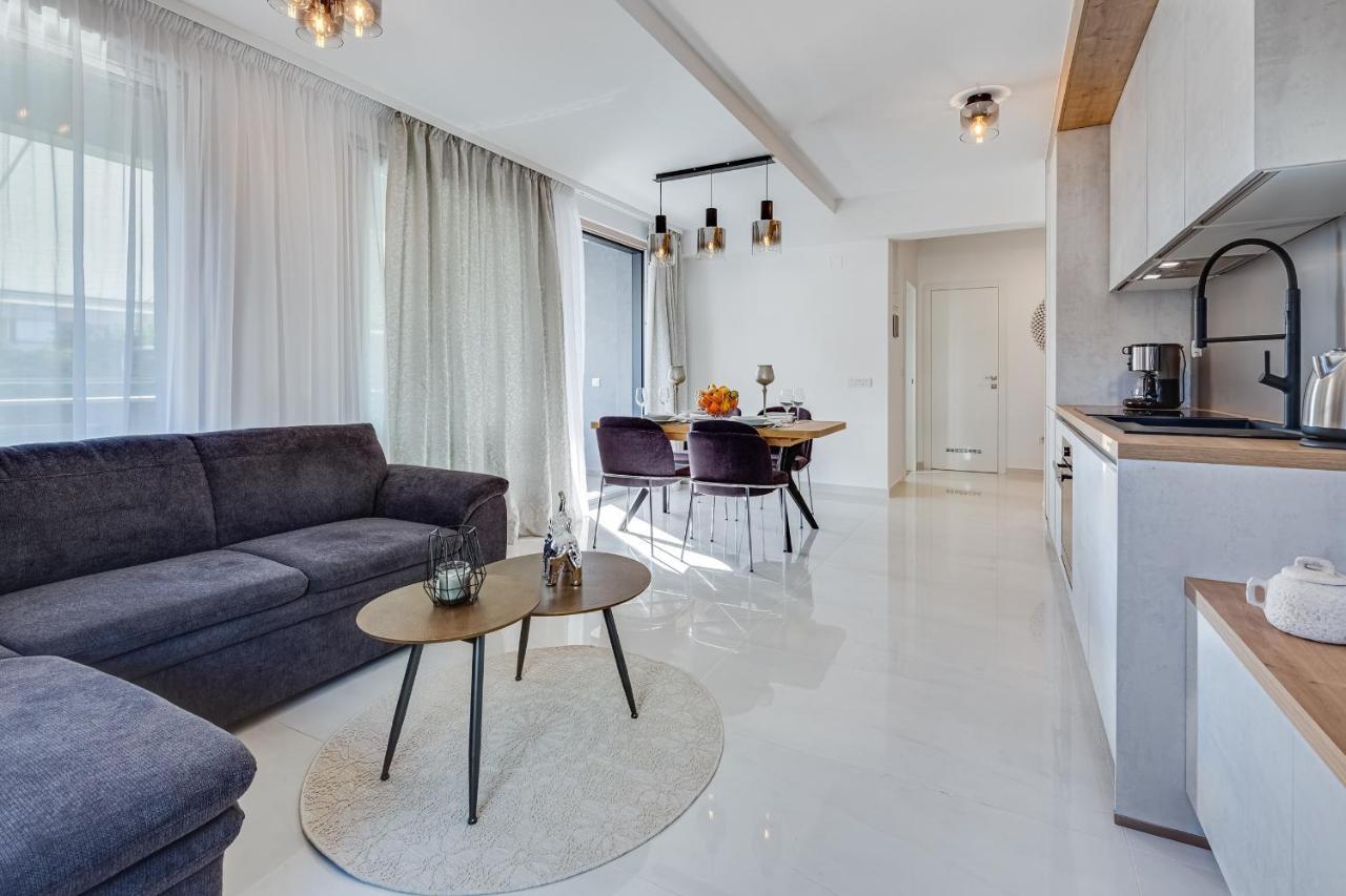 Diamond Two Bedroom Apartment Задар Екстериор снимка