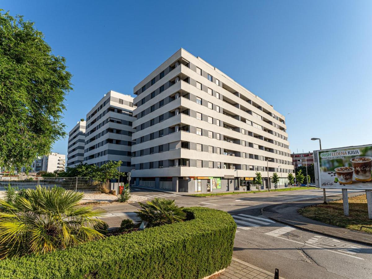 Diamond Two Bedroom Apartment Задар Екстериор снимка
