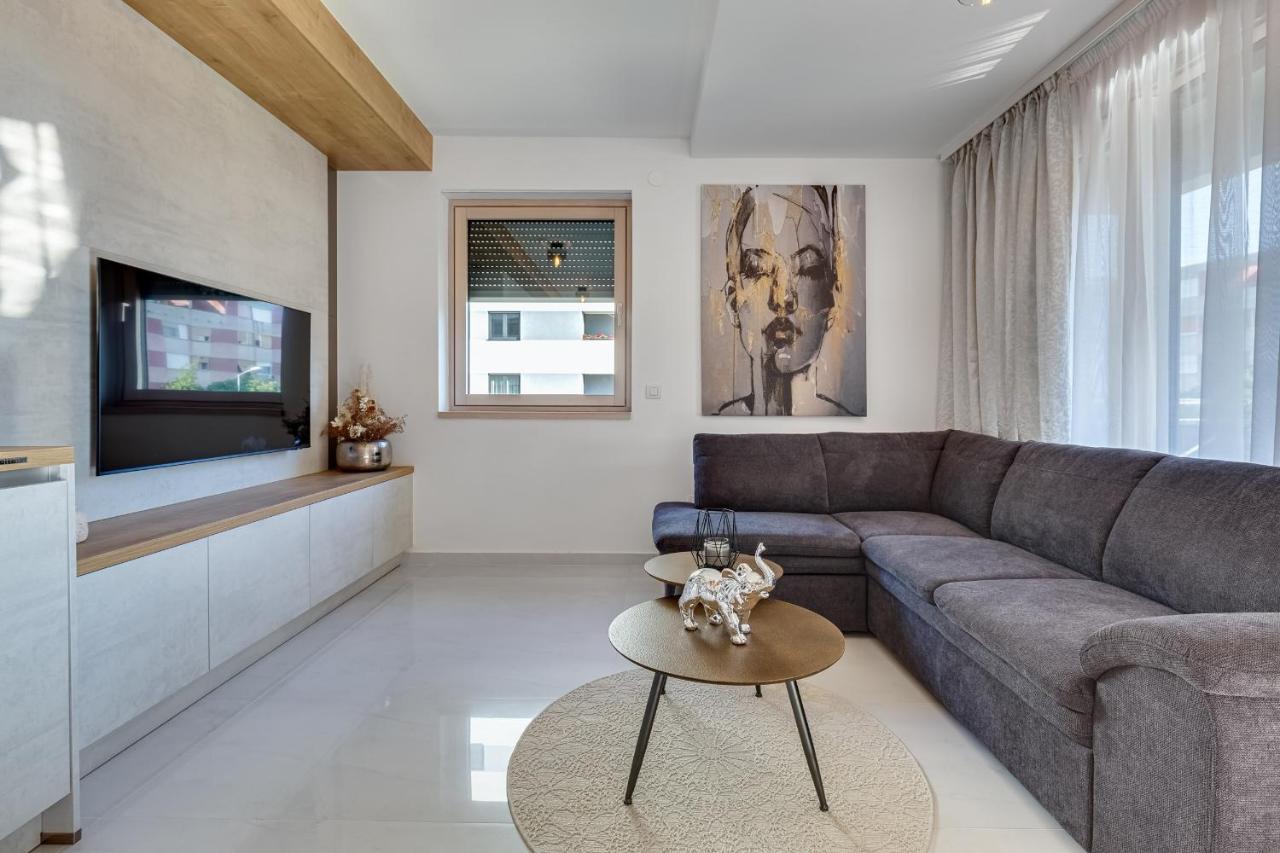 Diamond Two Bedroom Apartment Задар Екстериор снимка