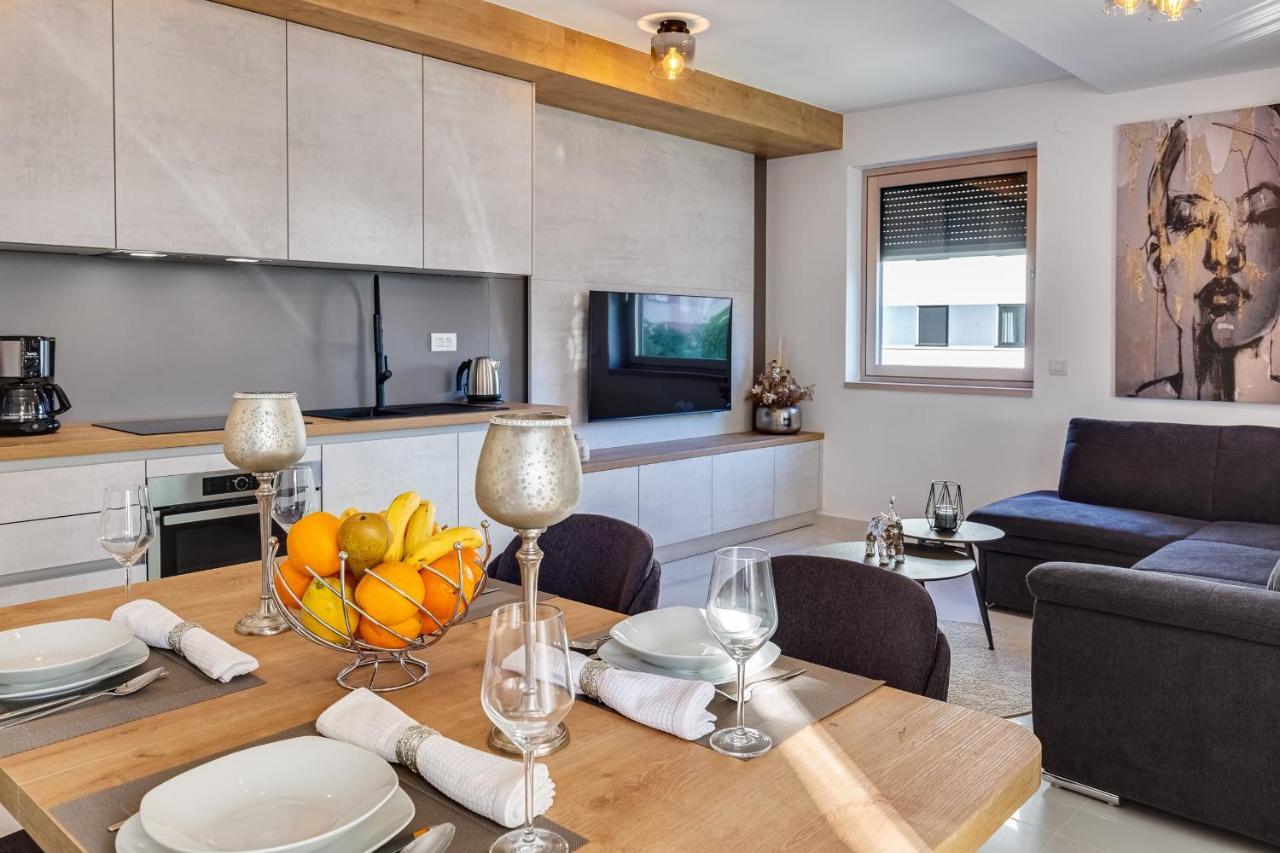 Diamond Two Bedroom Apartment Задар Екстериор снимка