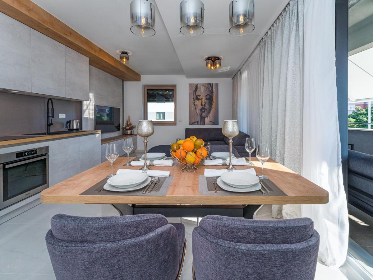 Diamond Two Bedroom Apartment Задар Екстериор снимка